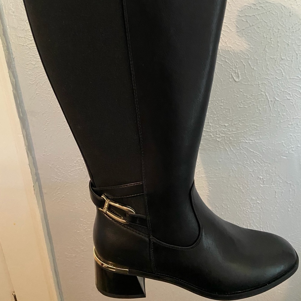 Elegant Black Knee-High Boots